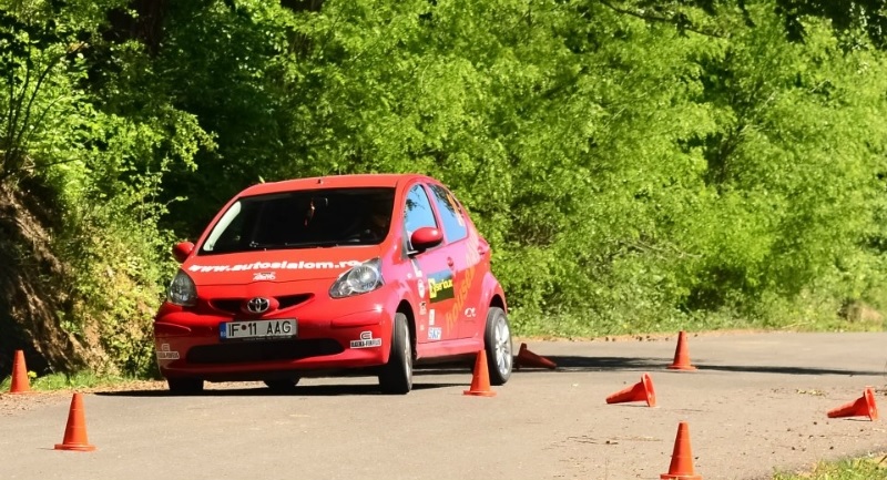 În judeţul Prahova se va desfăşura a treia etapă a C.N. de Autoslalom