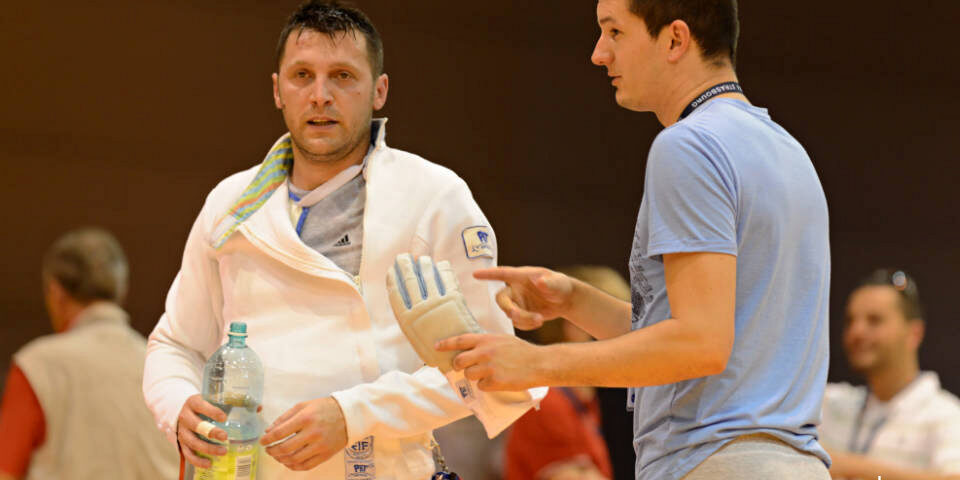 Echipa masculină de spadă României, eliminată în optimile CE scrimă