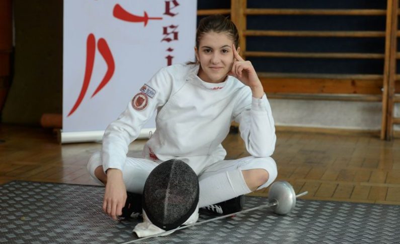 Alexandra Predescu, noua spadă de aur a României