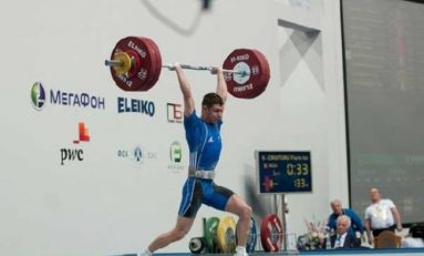 Robert Manea - ridică mii de kilograme zilnic, la doar 16 ani