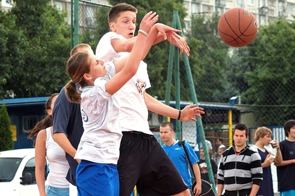 Turneu de streetball la “Zilele Municipiului Câmpulung”