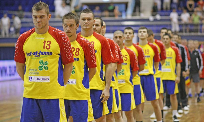 Dubla România-Italia la handbal masculin