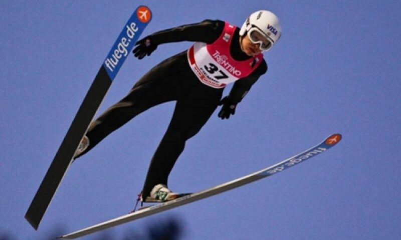 Trei săritori români cu schiurile, la etape ale Cupei FIS de vară