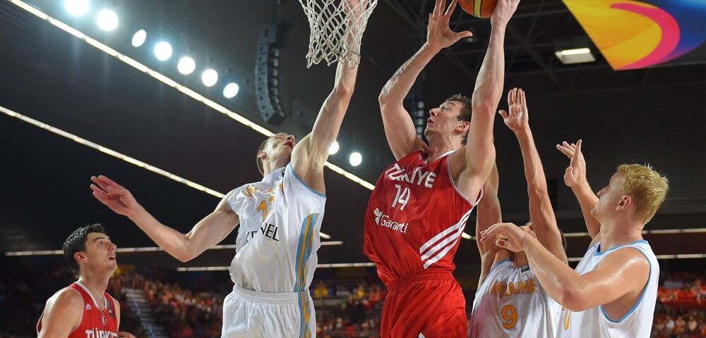 Ziua și surpriza la Mondialele masculine de baschet: Turcia, învinsă de Ucraina