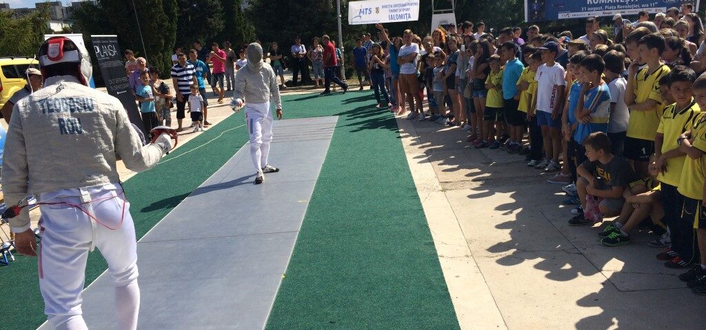 Caravana scrimei româneşti a poposit deja în două oraşe