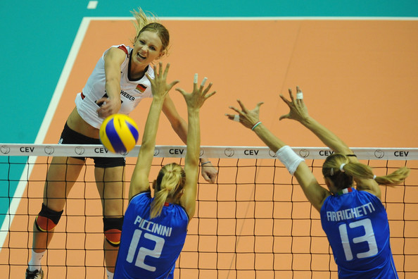 Penultima etapă a grupelor Mondialelor de volei feminin