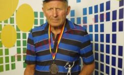 Un veteran de 77 de ani a alergat 10.000 metri la Naționalele de atletism