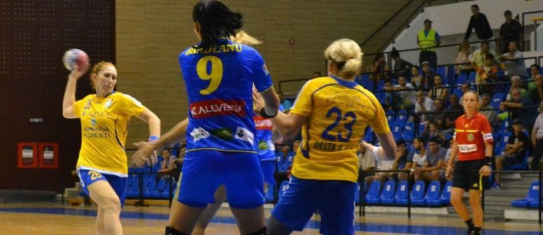 Handbal feminin: HCM Roman – Corona Brașov, la egalitate în Liga Naţională