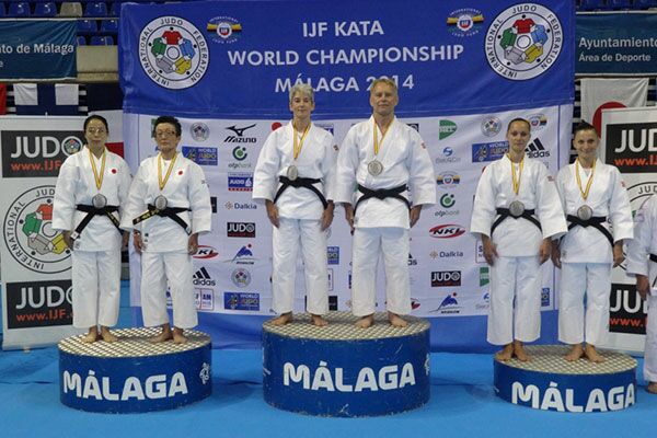 Argint și bronz pentru România la Mondialele de judo kata