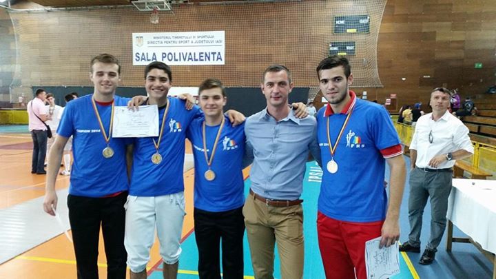 CS Dinamo câştigă proba pe echipe a Campionatului Naţional de sabie al juniorilor