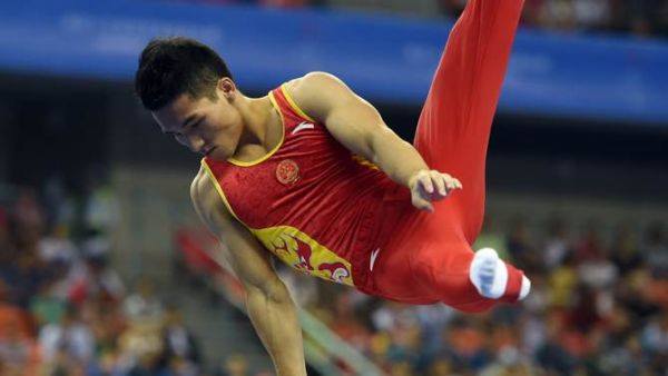 CM de gimnastică: Victorie dramatică pentru China în finala pe echipe