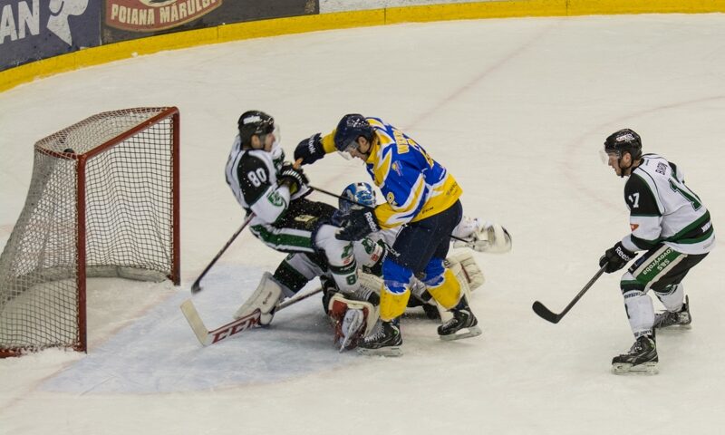 Liga MOL. Corona Brașov pierde la lovituri de penalitate meciul cu Nove Zamky