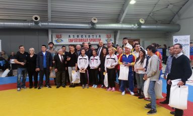 Federația Română de Lupte și-a premiat laureații
