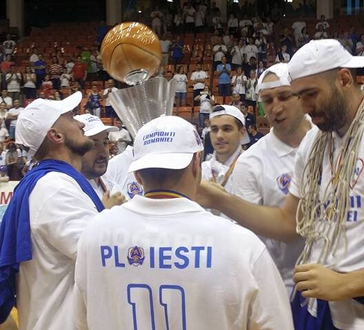 Campioana, decisă după trei meciuri. Prahovenii câștigă titlul cu numărul 11