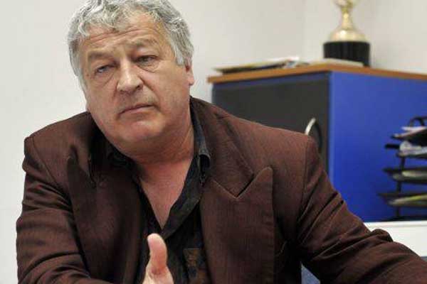 Spargere la sediul Federaţiei Române de Patinaj