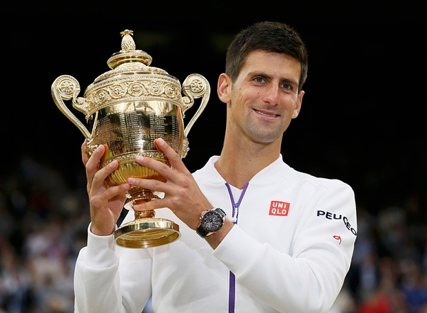 Novak Djokovic îl învinge a doua oară pe Roger Federer în finala de la Wimbledon