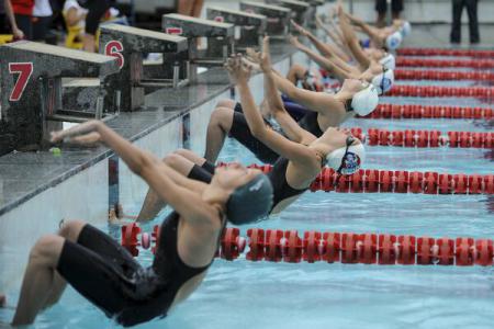 Două recorduri în prima zi a Internaționalelor de înot de la bazinul Dinamo