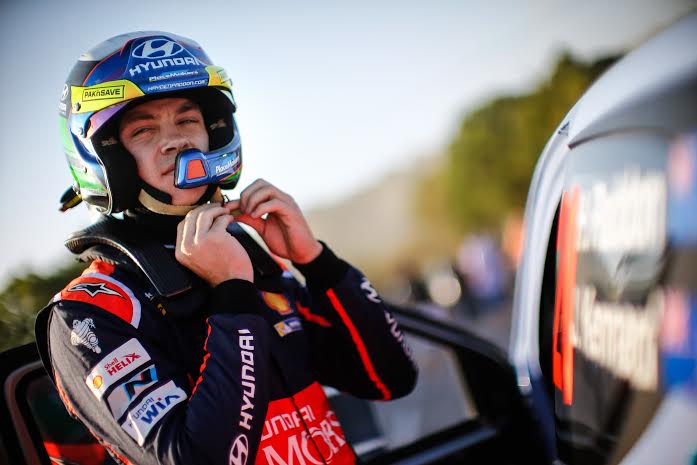 Hayden Paddon va pilota pentru Hyundai Shell WRT in Raliul Australiei
