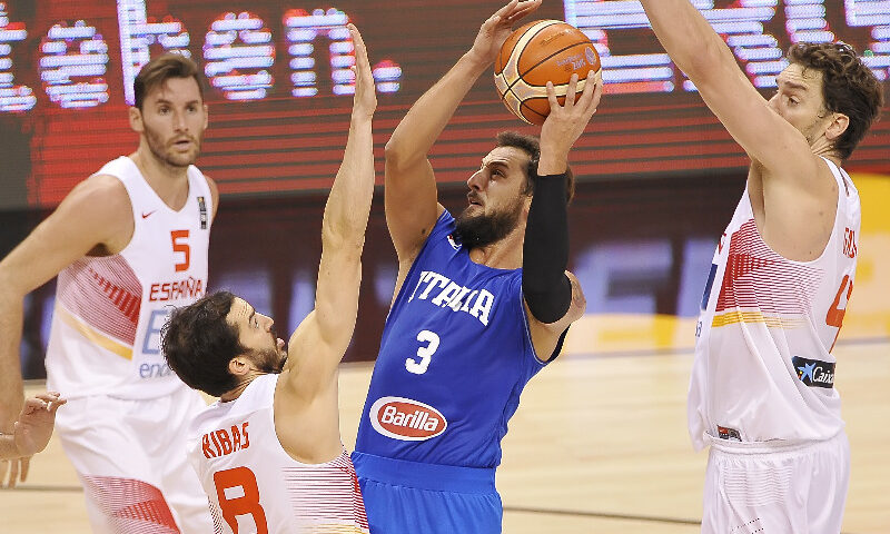 Turcia și Italia, victorii surprinzătoare la EuroBasket2015