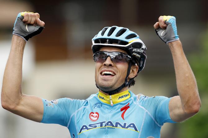 Mikel Landa, de la Astana, câștigă etapa, coechipierul Fabio Aru preia tricoul liderului din Vuelta