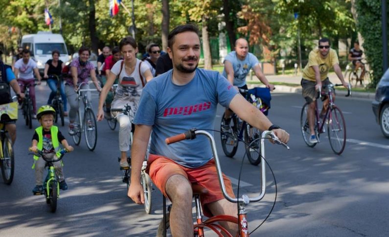 Cum să devii biciclist în Bucureşti