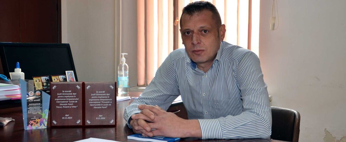 PRIŞCĂ F.V. RAREŞ COSMIN, Director Școala Gimnazială Ațel, Județul Sibiu: ”Coș de trei Puncte!” – Educație, Sport, Performanță – INTERVIU